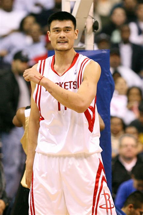 Yao Ming Stats, Height, Weight, Position, Draft Status and more ...